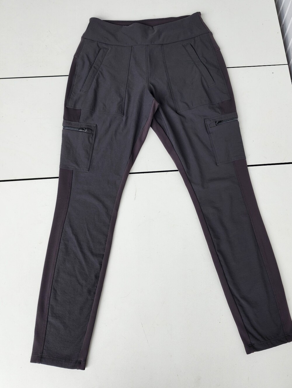 Athleta Headland Hybrid Cargo Tight Brown Gray Hiking Leggings Pants High Rise 6